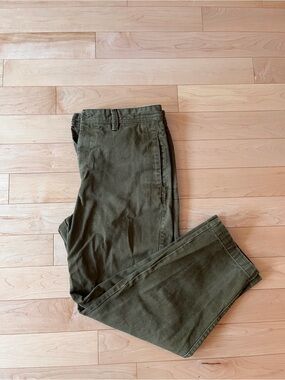 Zara Olive Green Straight-Leg Pants